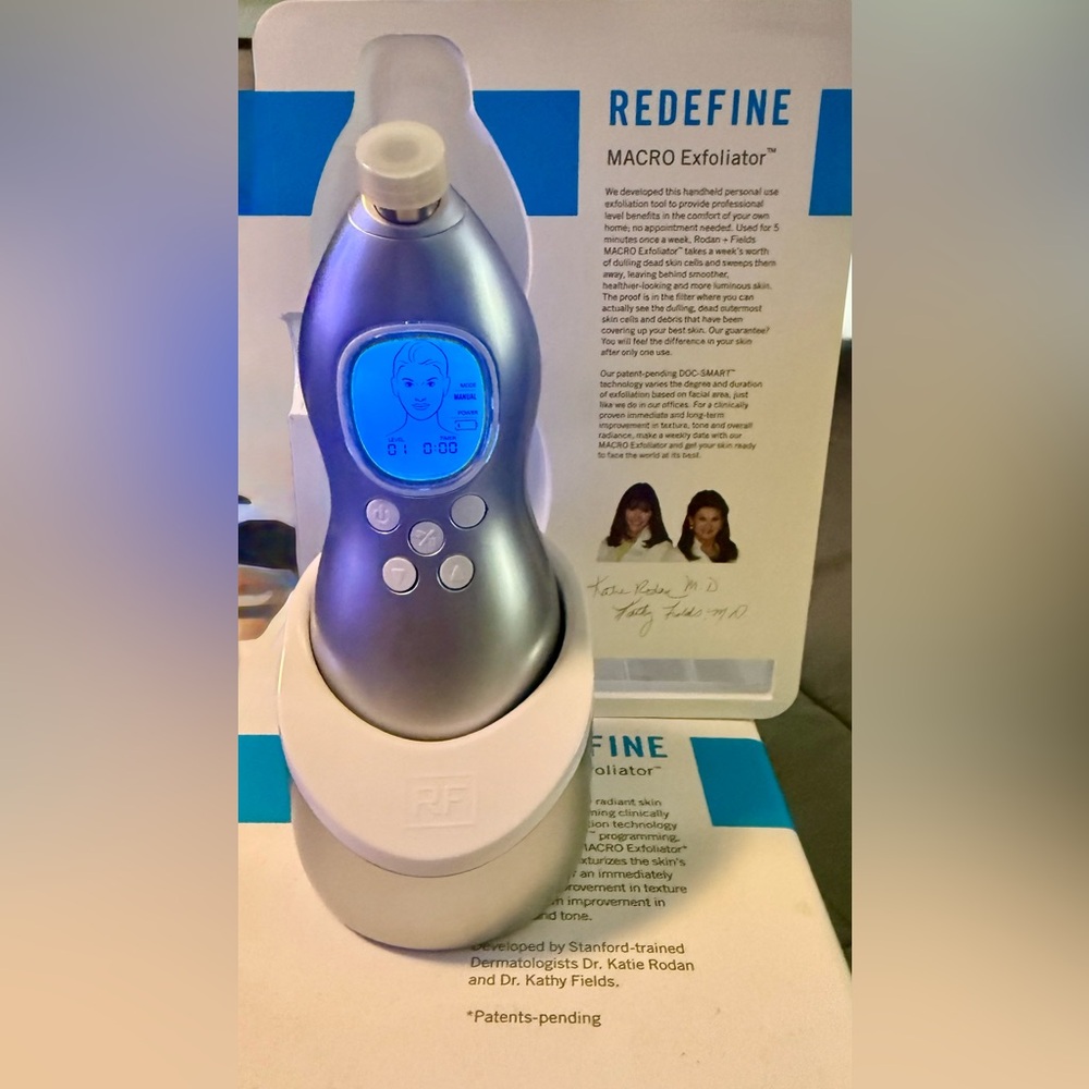 Rodan + Fields Redefine Macro Exfoliator